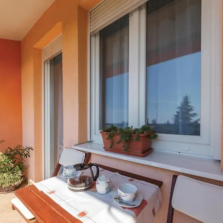 公寓 Two-bedroom In *
